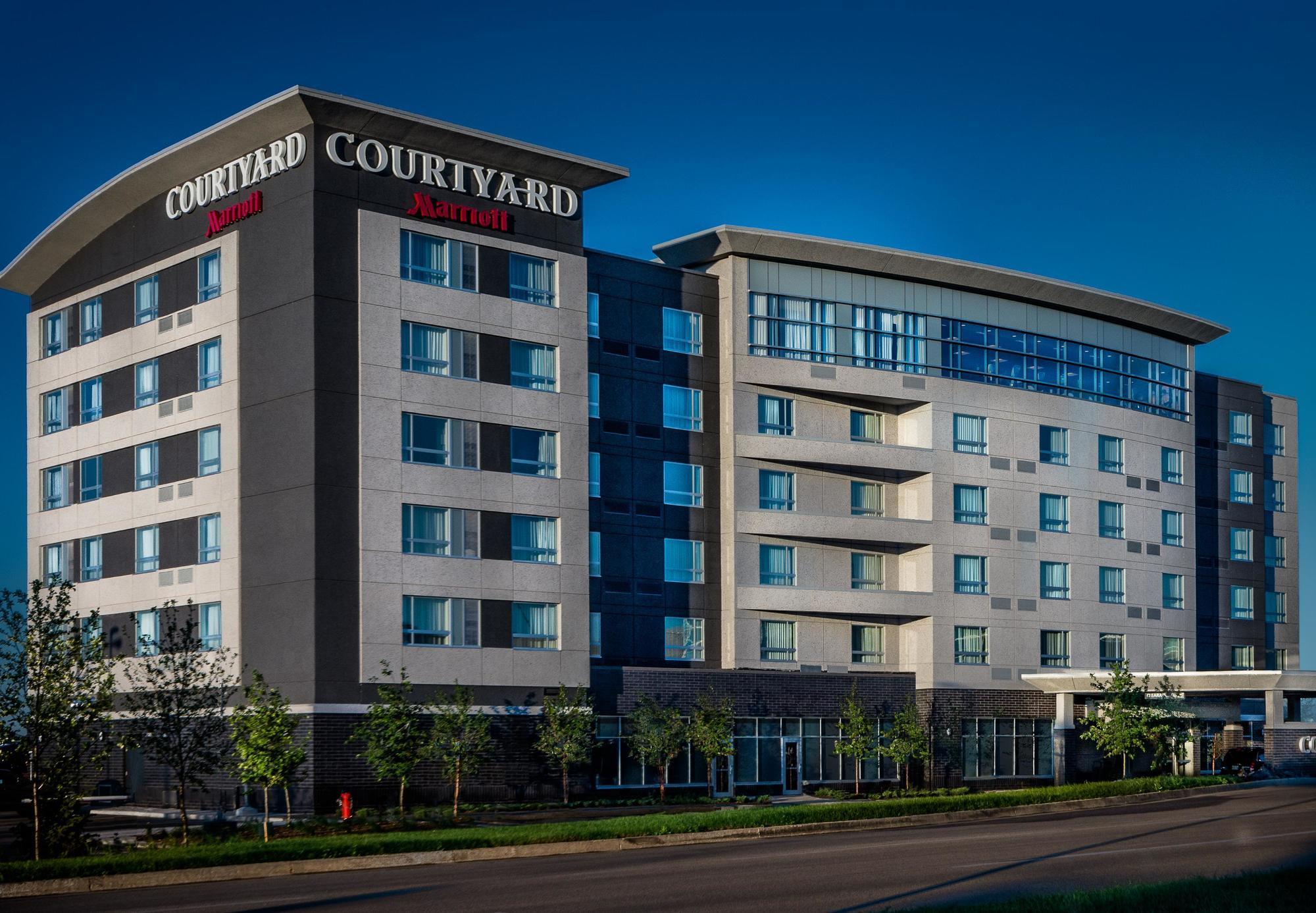 Courtyard By Marriott Winnipeg Airport Ngoại thất bức ảnh